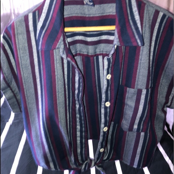 Forever 21 crop blouse - Picture 8 of 11